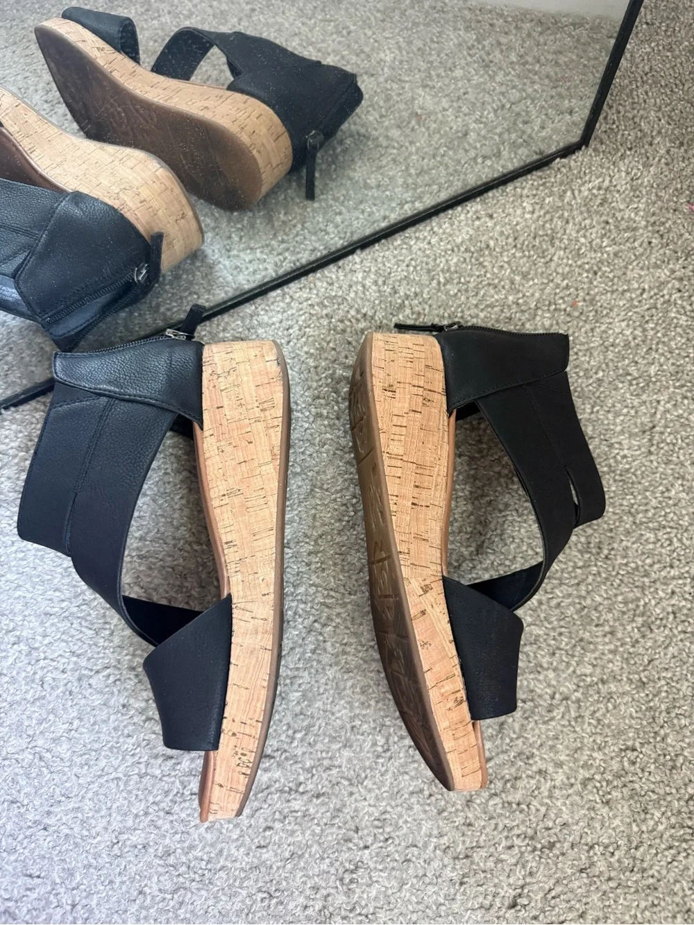 Eurosoft by Sofft Franci platform wedge sandal Black size 8